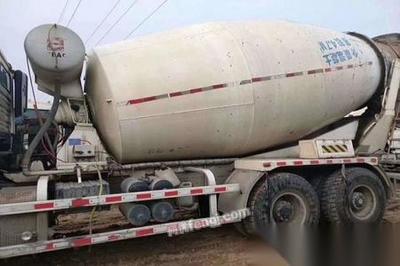 四川广元转让2014年国四德龙大14方搅拌车，适用于散装粉料运输